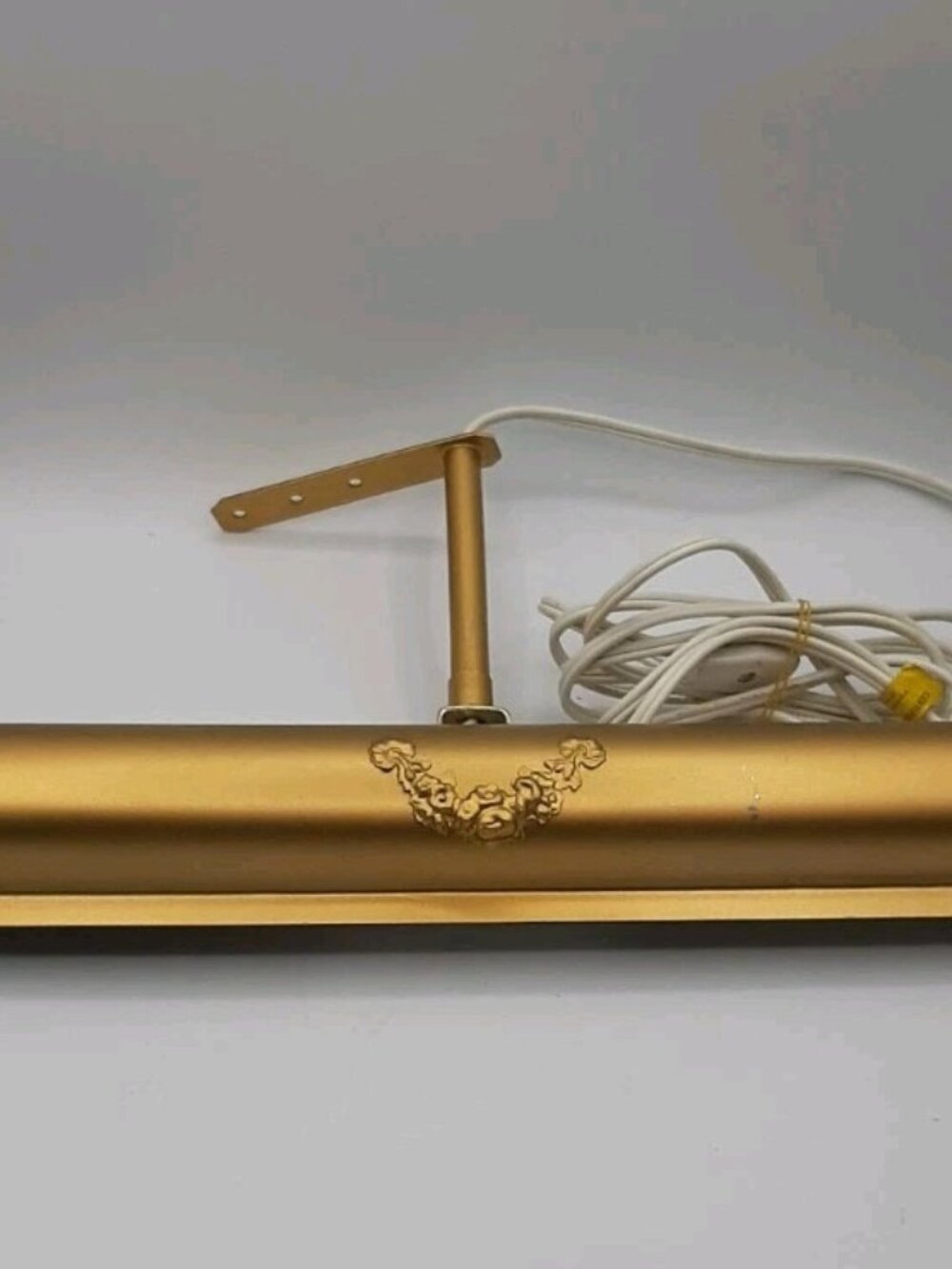 Vintage Mid Century Modern 15 in Picture Painting Wall Mounted Art Light Lamp